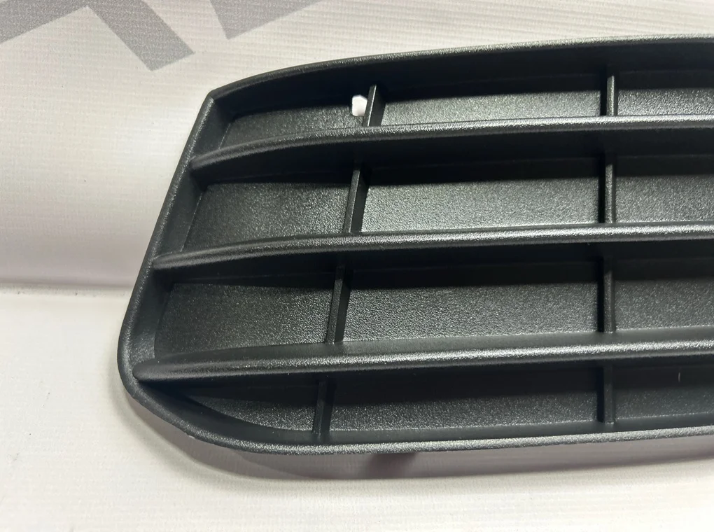 Рамка противотуманной фары левой Audi A4 2007-2011 - миниатюра 3