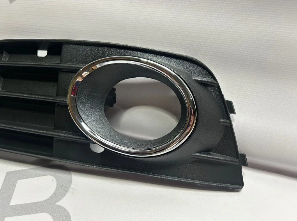 Рамка противотуманной фары левой Audi A4 2007-2011 - миниатюра 5