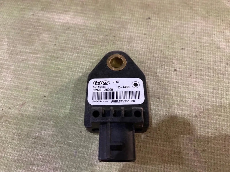 Датчик AIR BAG Kia Ceed 2012-2017 - миниатюра 2