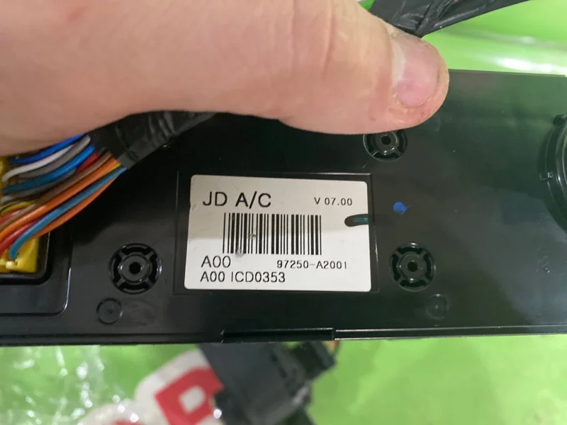 Блок управления климатической установкой Kia Ceed 2012-2018 - миниатюра 5