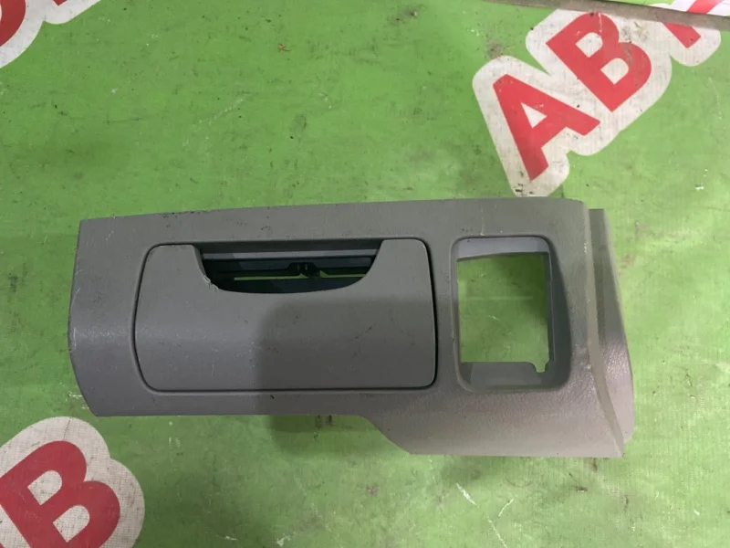 Ящик передней консоли Toyota Camry 2006-2011 - изображение 1