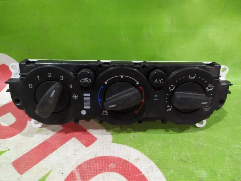 Блок управления отопителем Ford Focus 2012 - изображение 1