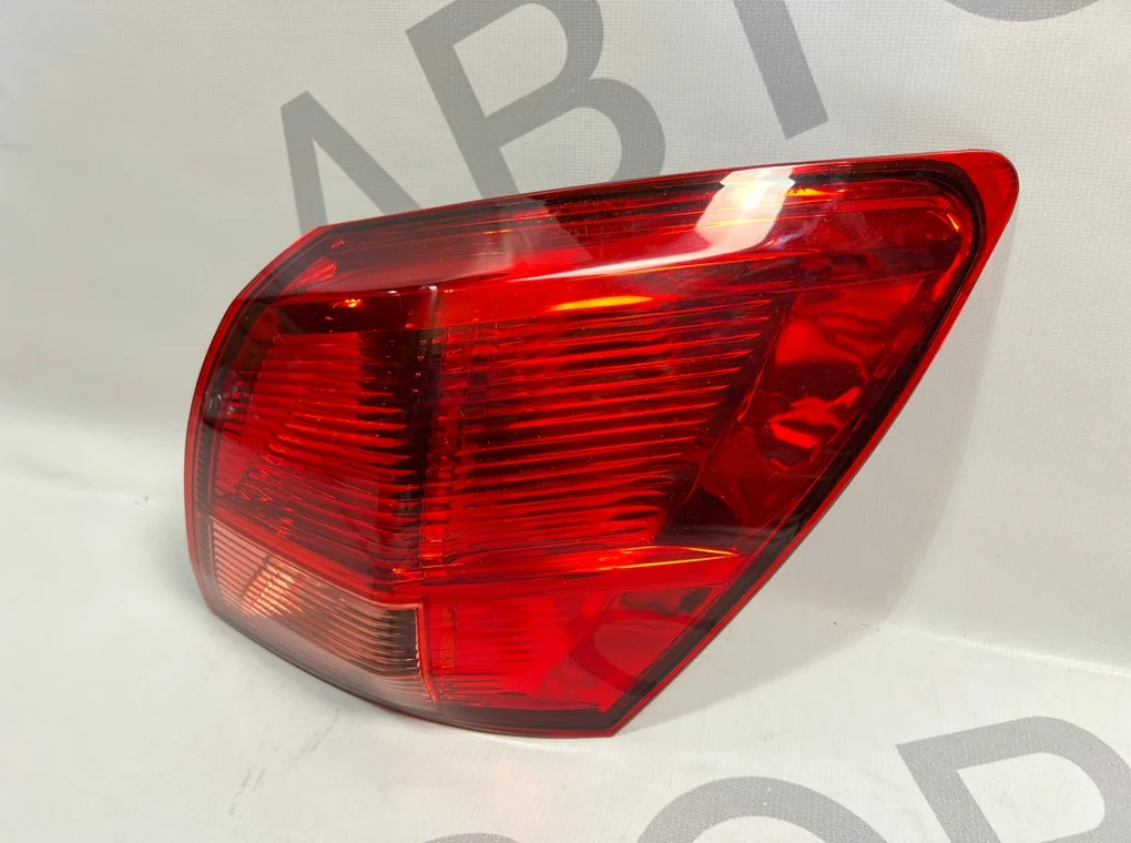 Фонарь задний правый наружный Nissan Qashqai 2006-2009 - миниатюра 3