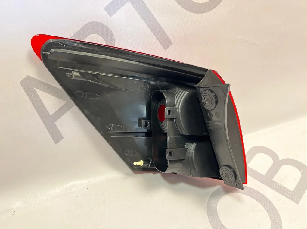 Фонарь задний правый наружный Nissan Qashqai 2006-2009 - миниатюра 6