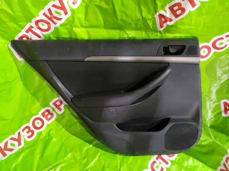 Обшивка двери задней левой Toyota Avensis 2003-2008 - изображение 1