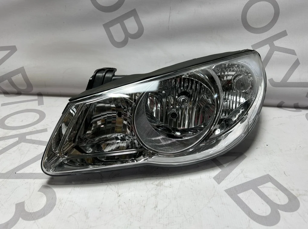 Фара левая Hyundai Elantra 2006-2011 - изображение 1