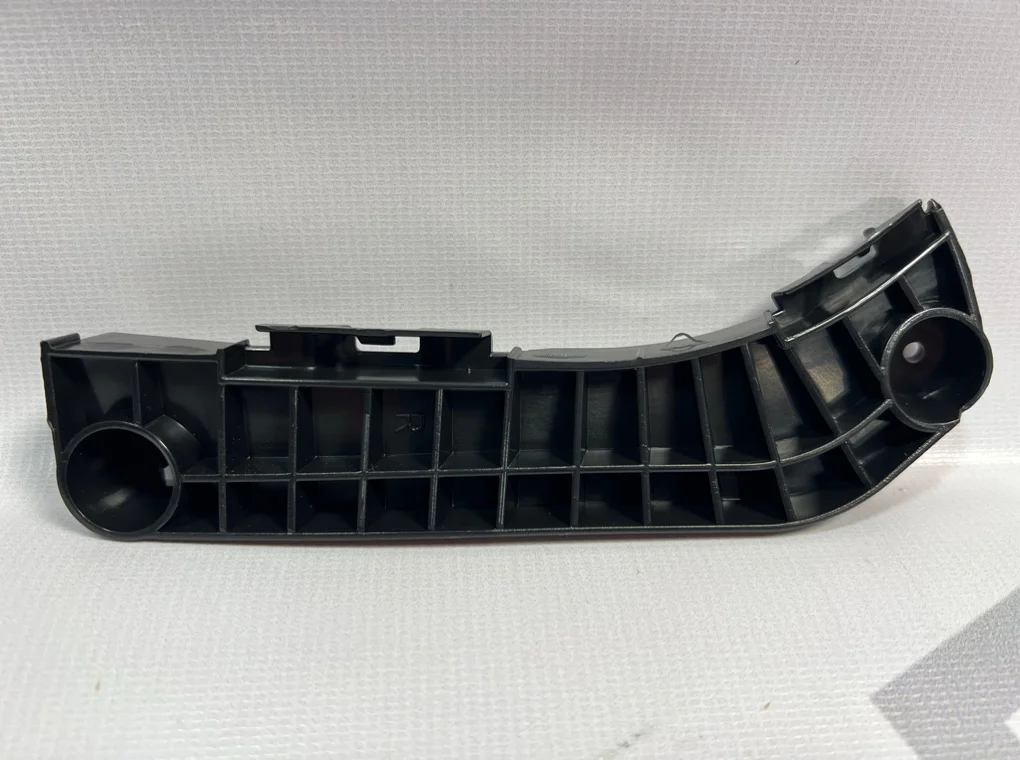 Кронштейн переднего бампера правый Toyota Camry 2006-2011 - миниатюра 2