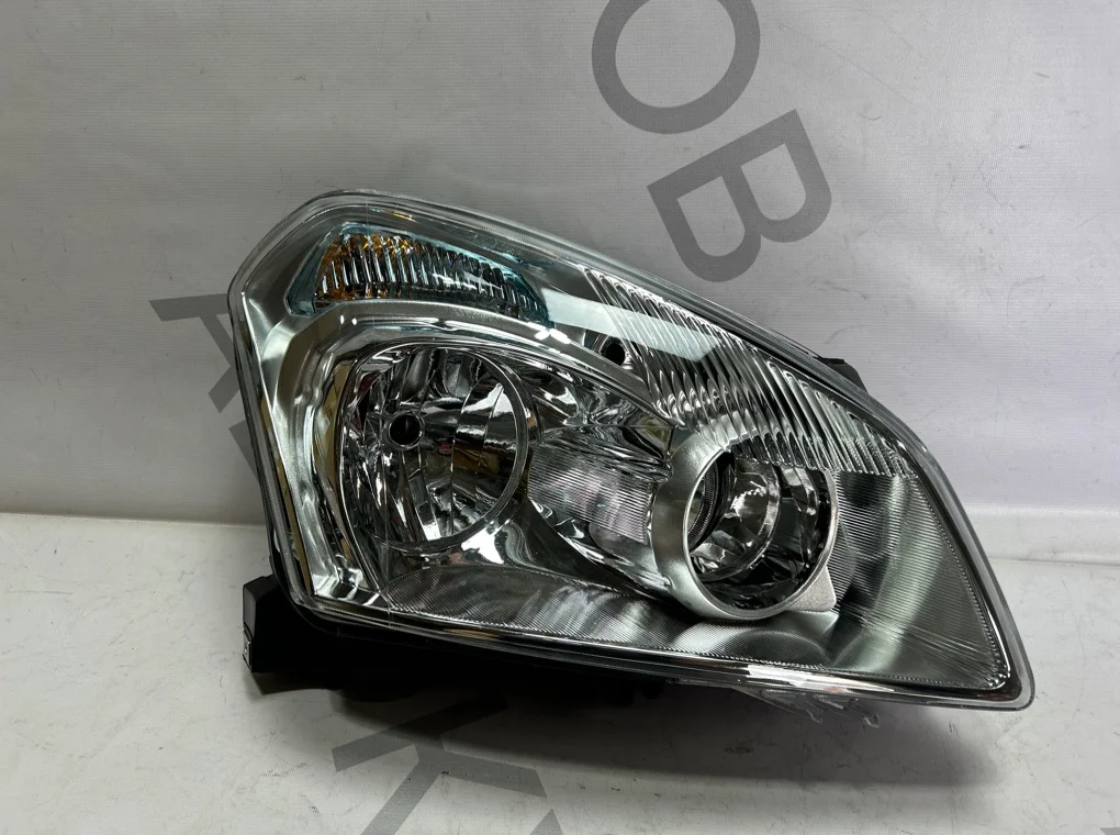 Фара правая Nissan Qashqai 2006-2009 - изображение 1