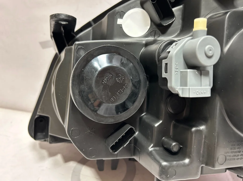 Фара правая Nissan Qashqai 2006-2009 - миниатюра 8