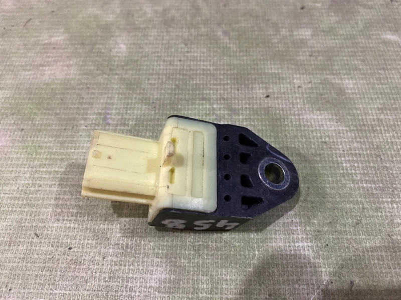 Датчик AIR BAG Toyota Camry 2006-2011 - миниатюра 2