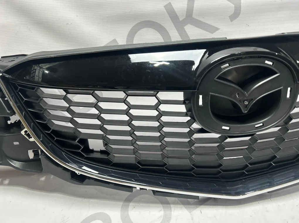 Решетка радиатора Mazda CX-5 2011-2015 - миниатюра 4