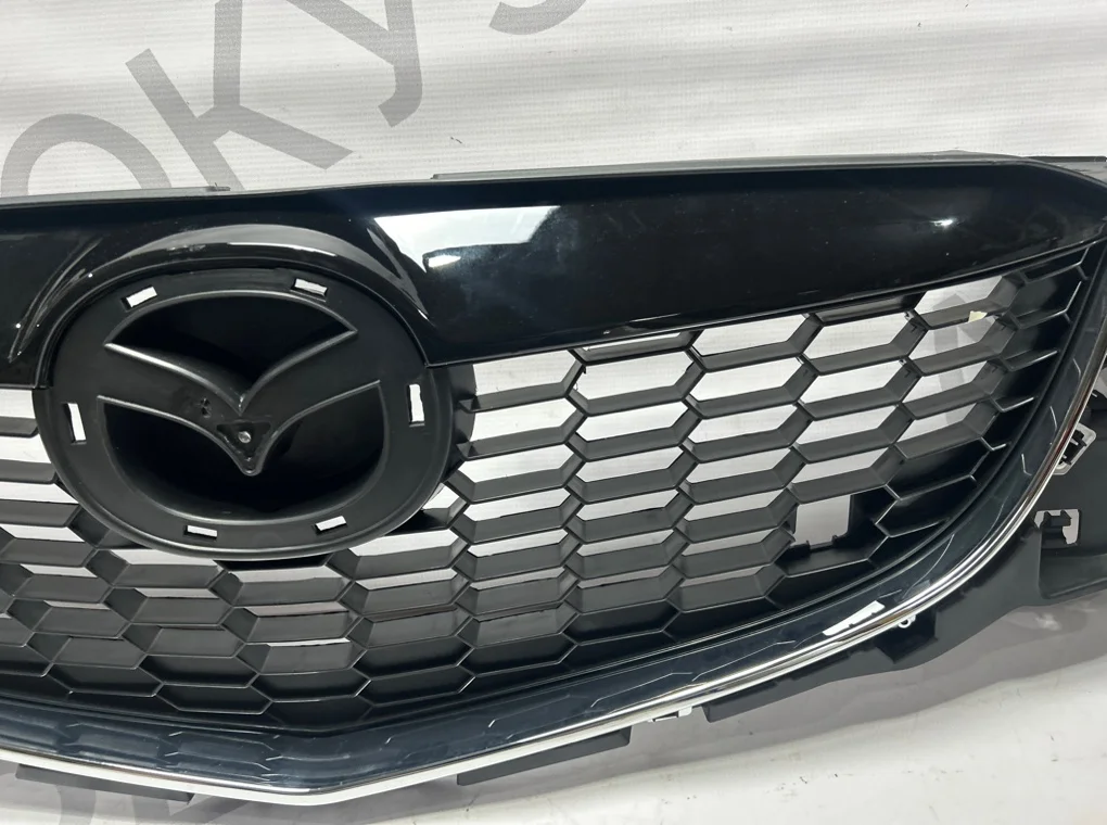 Решетка радиатора Mazda CX-5 2011-2015 - миниатюра 5