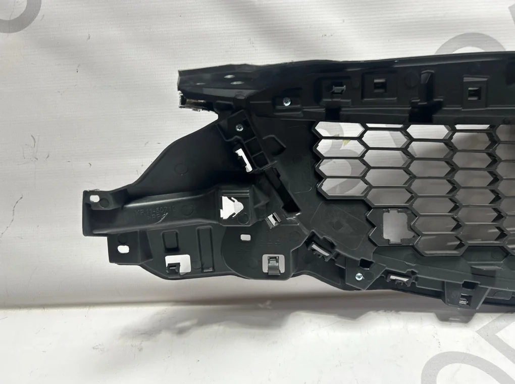 Решетка радиатора Mazda CX-5 2011-2015 - миниатюра 8