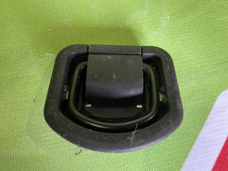 Крючок Toyota Avensis 2003-2008 - изображение 1