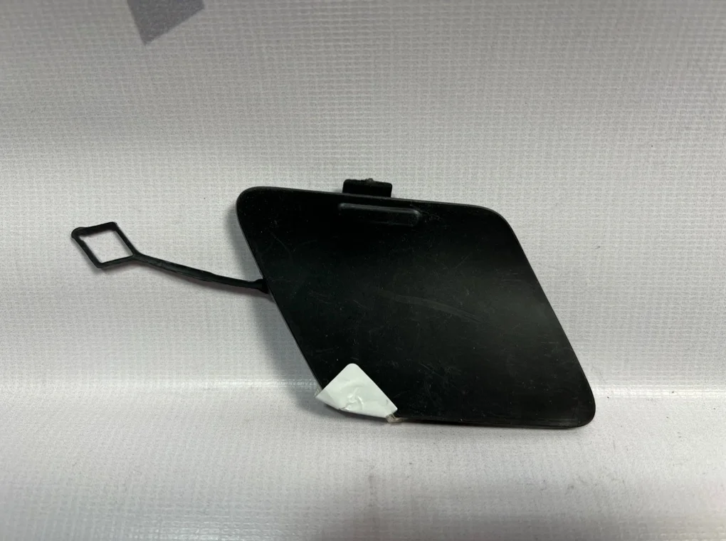 Заглушка буксировочного крюка Chevrolet Cruze 2009-2016 - миниатюра 2