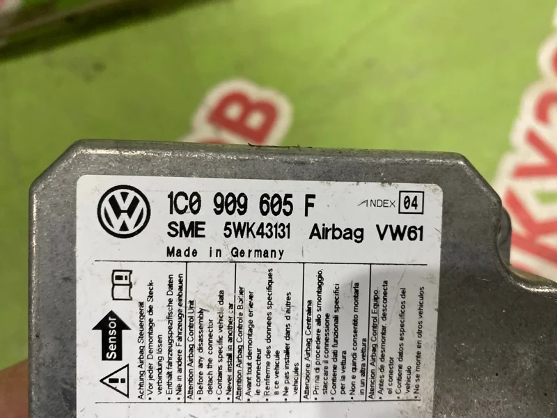 Блок управления AIR BAG Skoda Fabia 2007-2015 - миниатюра 3