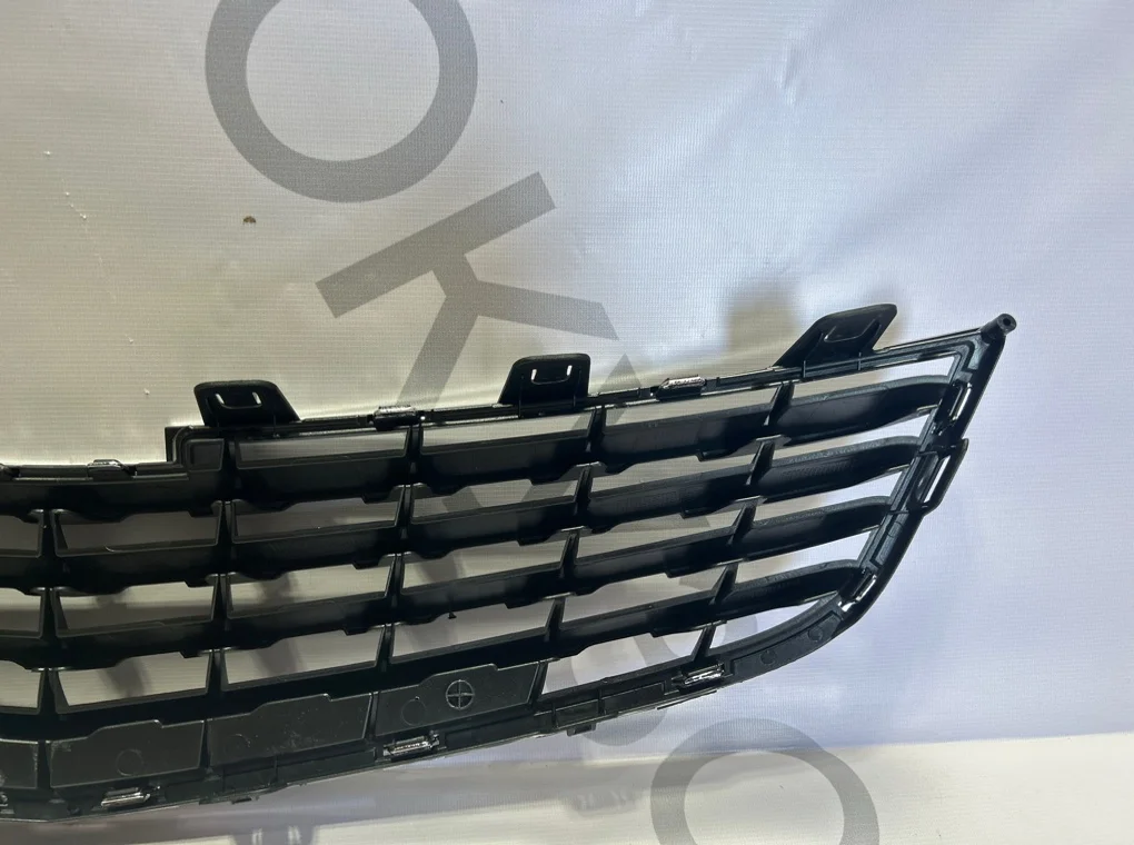 Решетка радиатора Chevrolet Cruze 2013-2016 - миниатюра 9