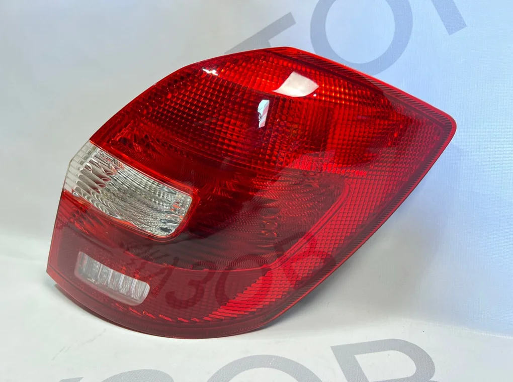 Фонарь задний правый Skoda Fabia 2007-2015 - миниатюра 3
