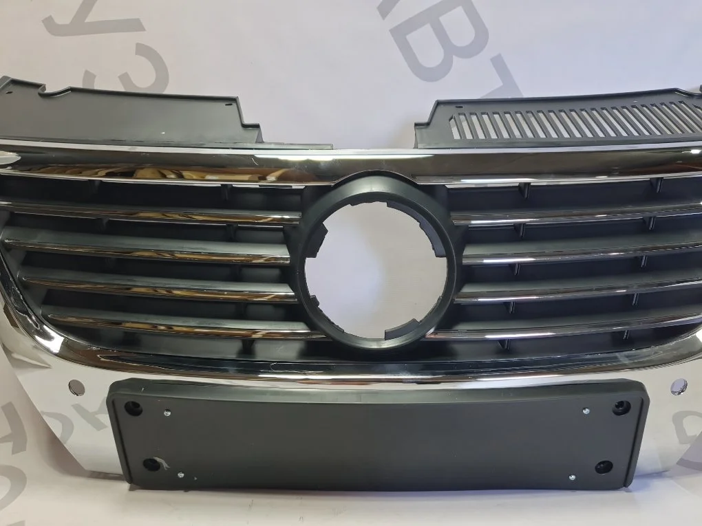 Решетка радиатора Volkswagen Passat 2005-2010 - миниатюра 4