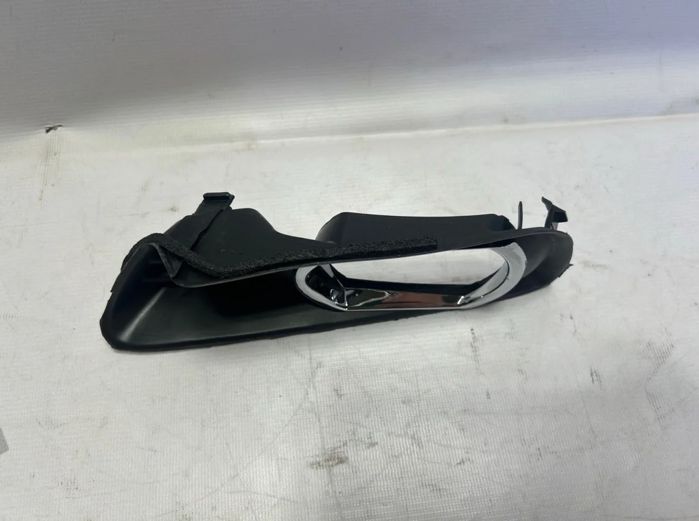 Рамка противотуманной фары левой Toyota Camry 2006-2009 - миниатюра 2