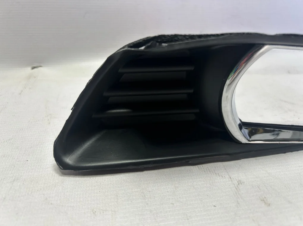 Рамка противотуманной фары левой Toyota Camry 2006-2009 - миниатюра 3