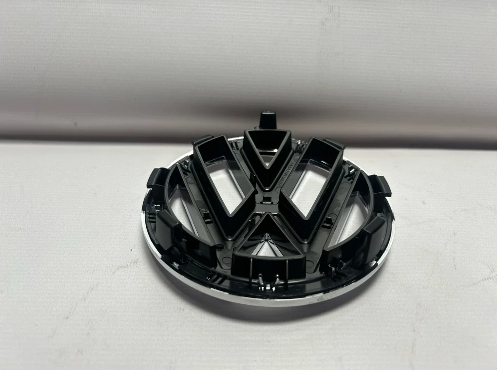 Эмблема Volkswagen Passat 2010-2015 - миниатюра 6
