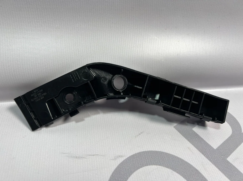Кронштейн переднего бампера правый Hyundai i30 2007-2012 - миниатюра 6