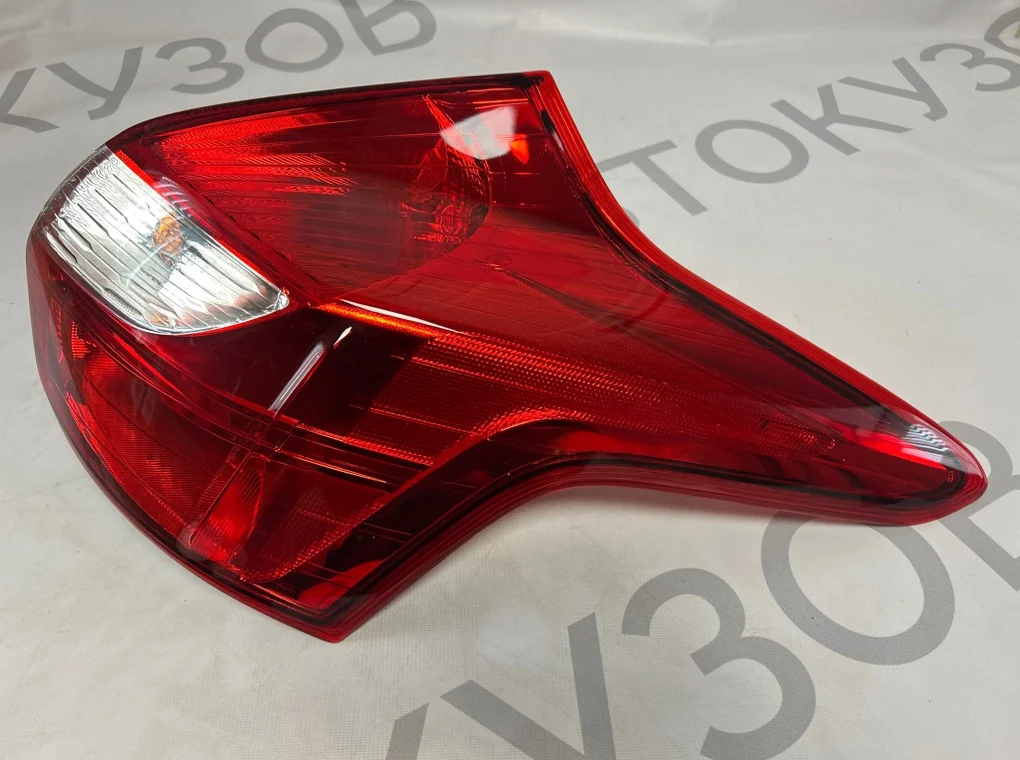 Фонарь задний правый Ford Focus 2011-2015 - миниатюра 2