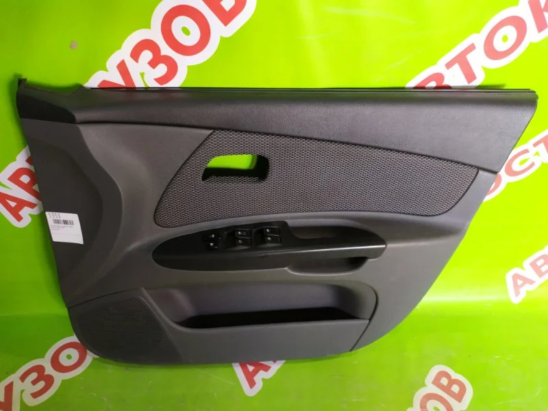 Обшивка двери передней правой Kia Rio 2005-2011 - изображение 1