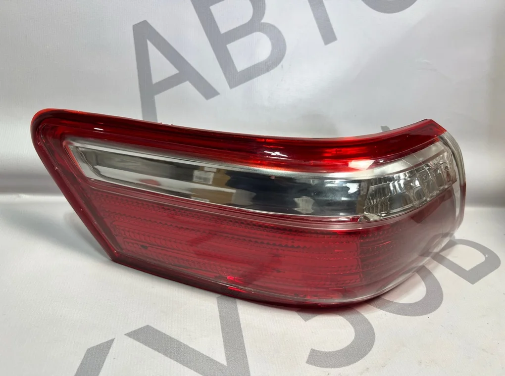 Фонарь задний левый наружный Toyota Camry 2006-2011 - миниатюра 2