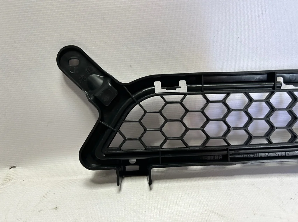 Решетка в бампер левая Mitsubishi Lancer 2010- - миниатюра 7