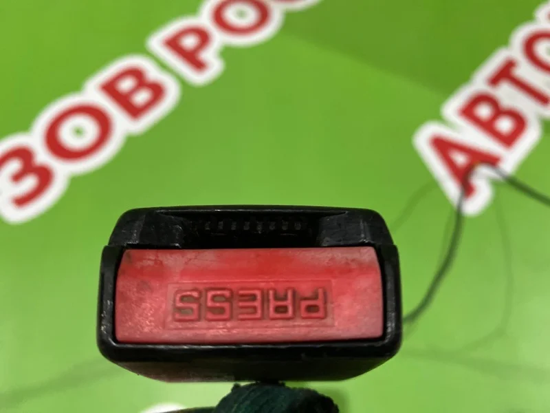 Ответная часть ремня безопасности Nissan Qashqai 2008 - миниатюра 4