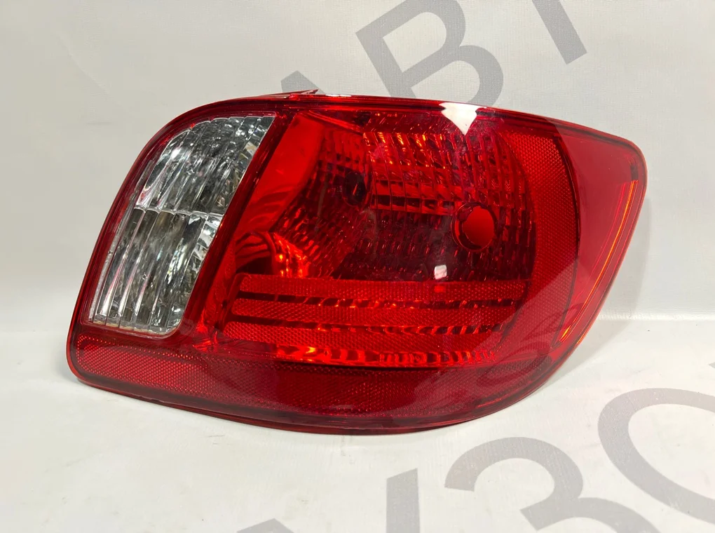Фонарь задний правый Kia Rio 2005-2011 - миниатюра 5