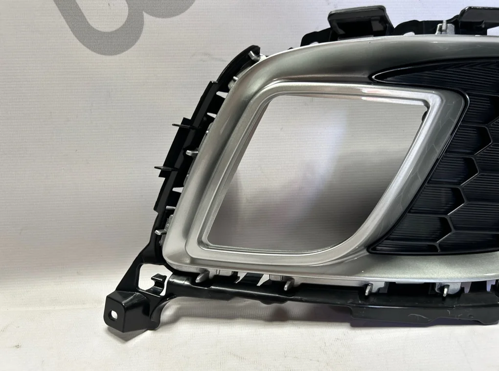 Рамка противотуманной фары левой Mazda 6 2007-2012 - миниатюра 3
