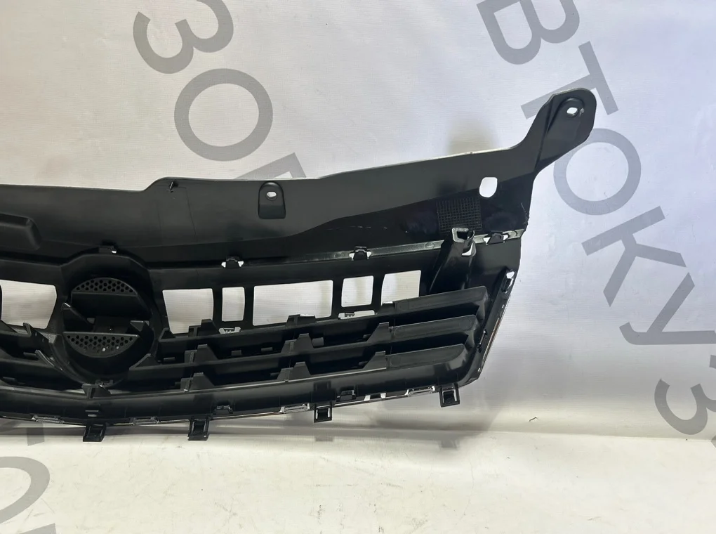 Решетка радиатора Opel Astra 2007-2010 - миниатюра 9