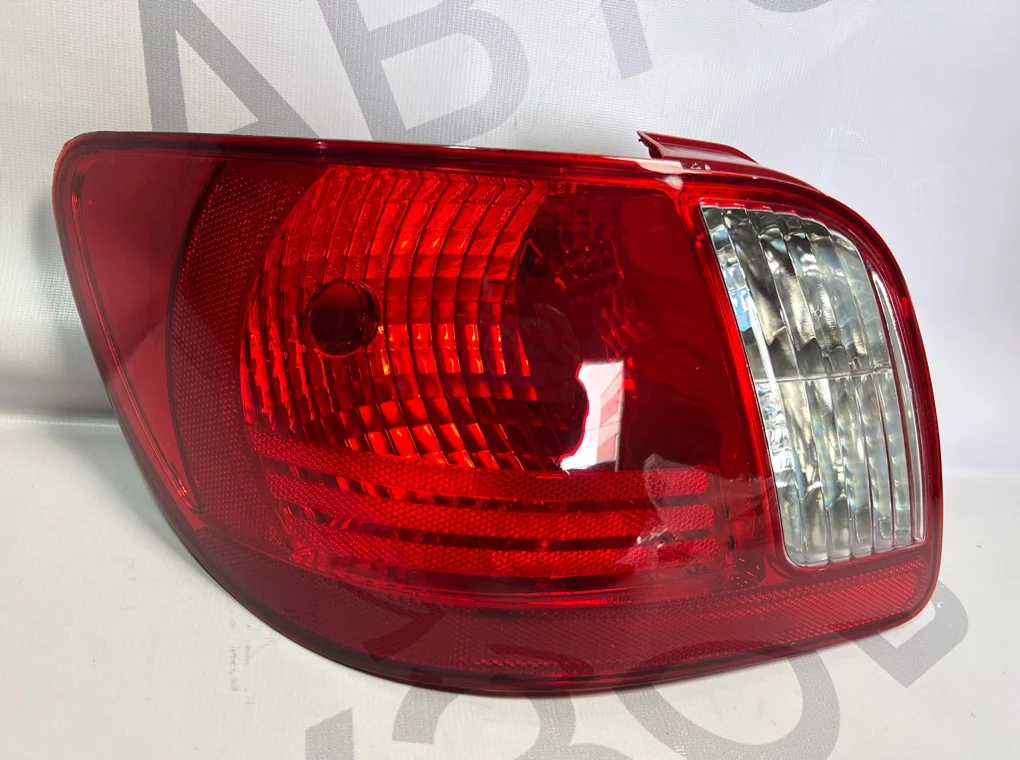 Фонарь задний левый Kia Rio 2005-2011 - изображение 1