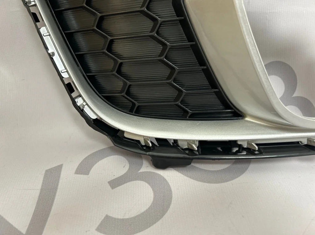 Рамка противотуманной фары правой Mazda 6 2007-2012 - миниатюра 6
