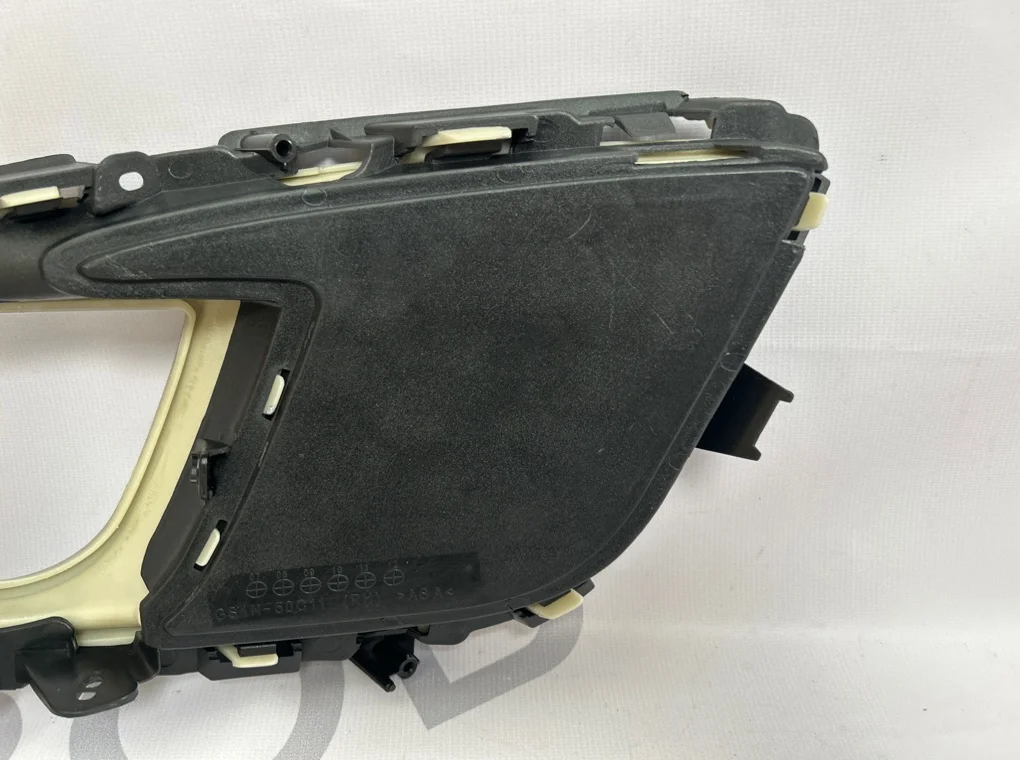 Рамка противотуманной фары правой Mazda 6 2007-2012 - миниатюра 9