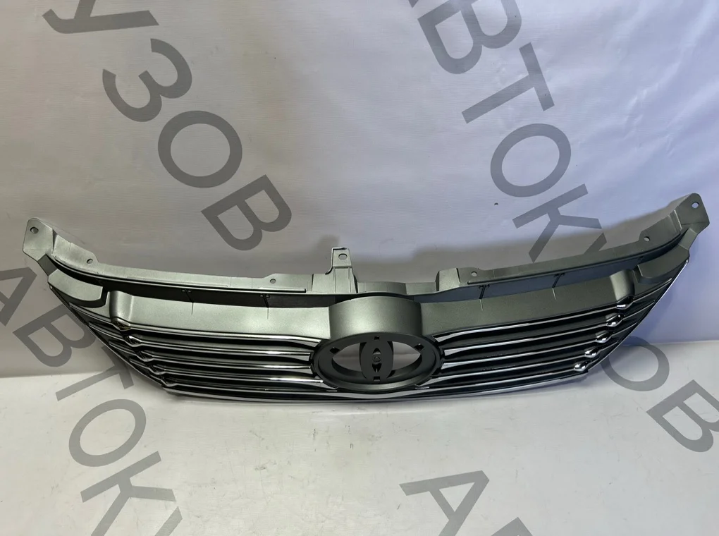 Решетка радиатора Toyota Camry 2011-2014 - миниатюра 2