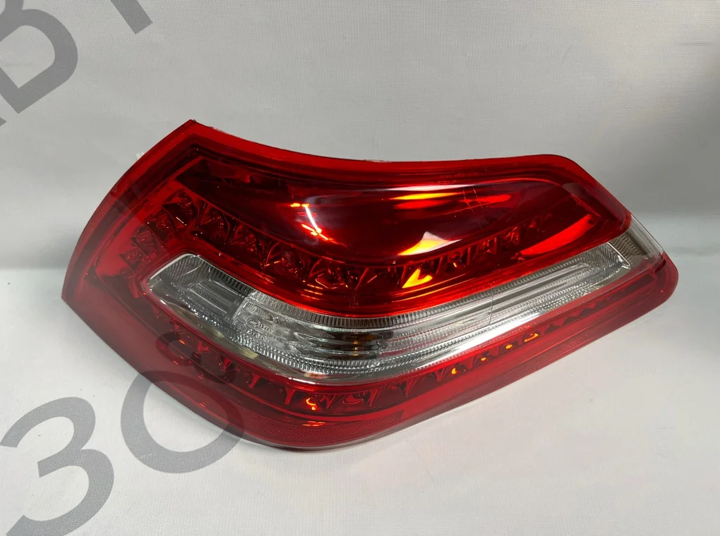 Фонарь задний правый Nissan Teana 2008-2011 - миниатюра 4
