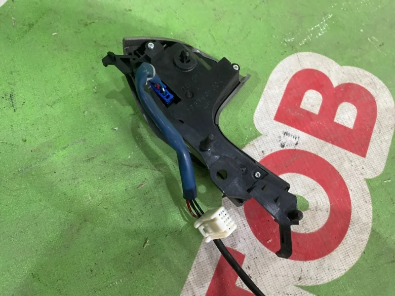 Кнопка многофункциональная Toyota Camry 2006-2011 - миниатюра 3