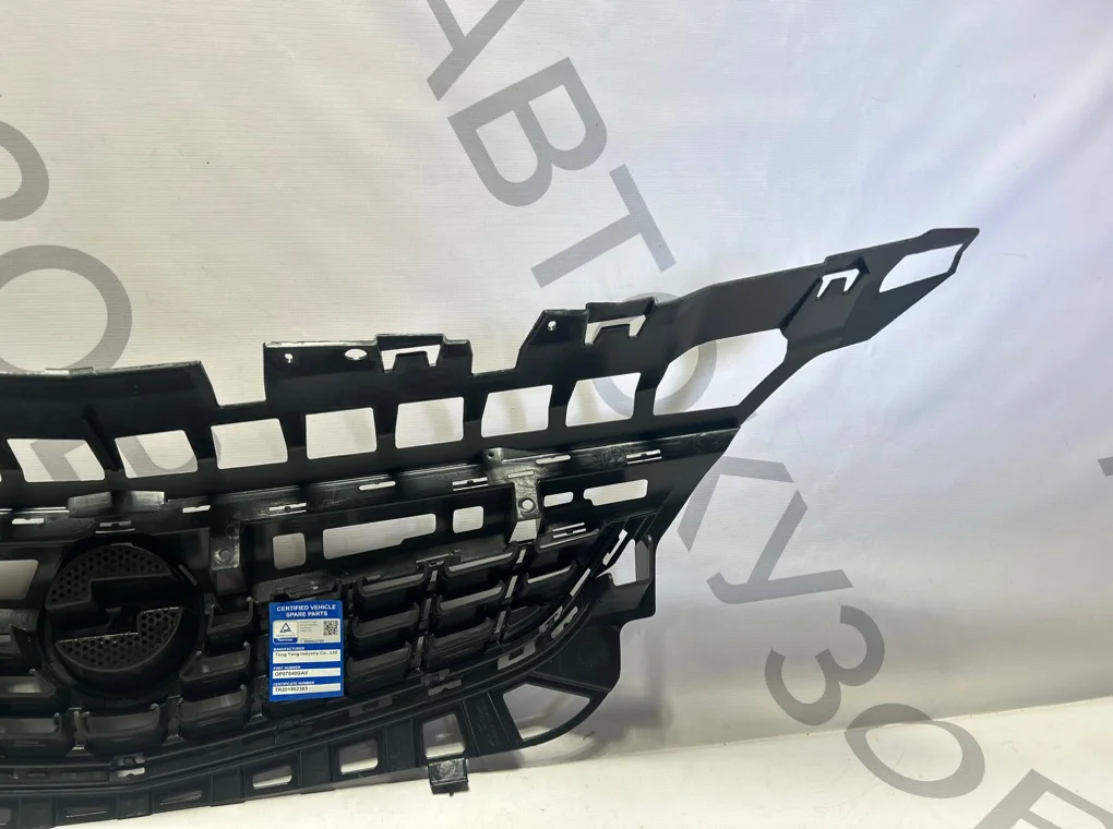 Решетка радиатора Opel Astra 2009-2013 - миниатюра 9