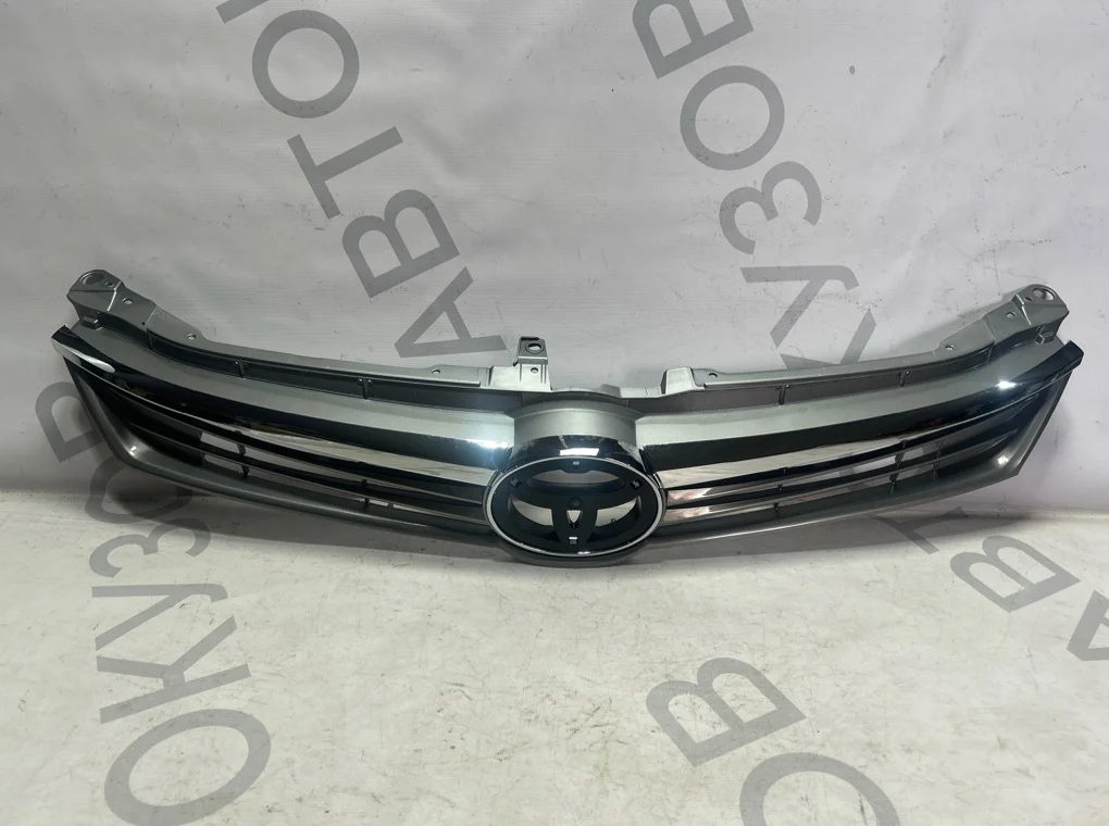 Решетка радиатора Toyota Camry 2014-2017 - изображение 1