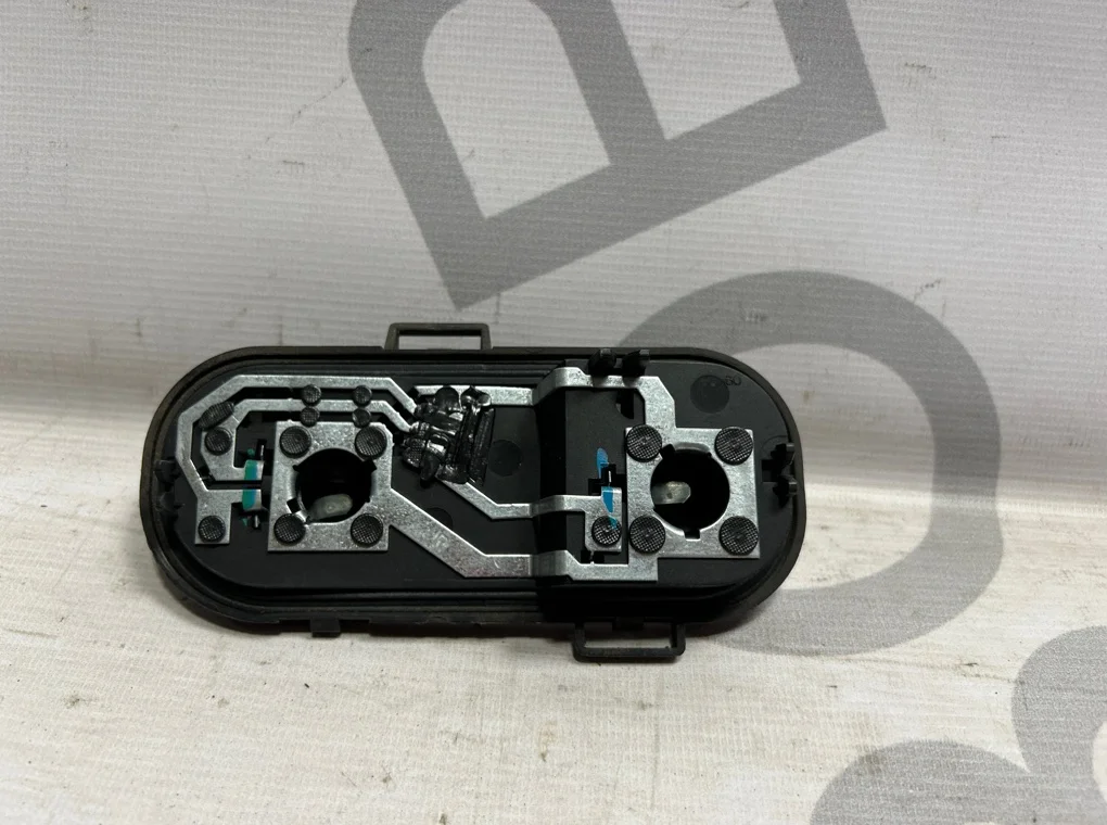 Плата фонаря заднего правого Nissan Qashqai 2006-2010 - миниатюра 5