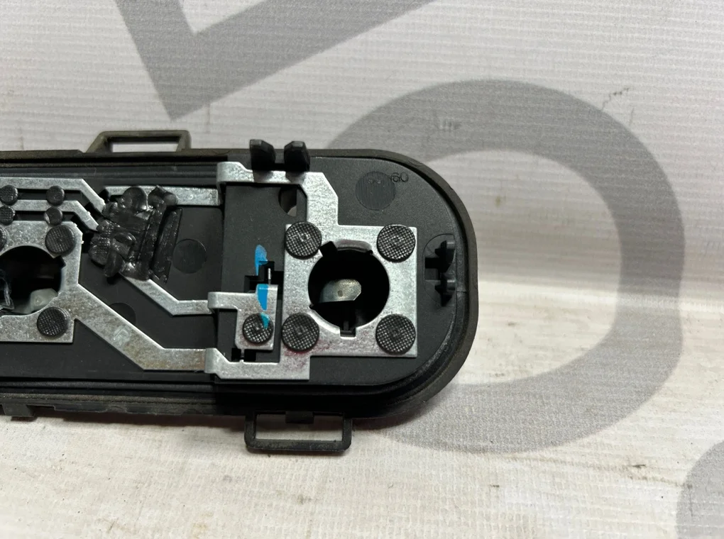 Плата фонаря заднего правого Nissan Qashqai 2006-2010 - миниатюра 6