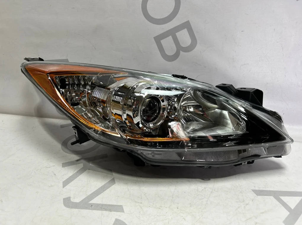 Фара правая Mazda 3 2009-2013 - изображение 1