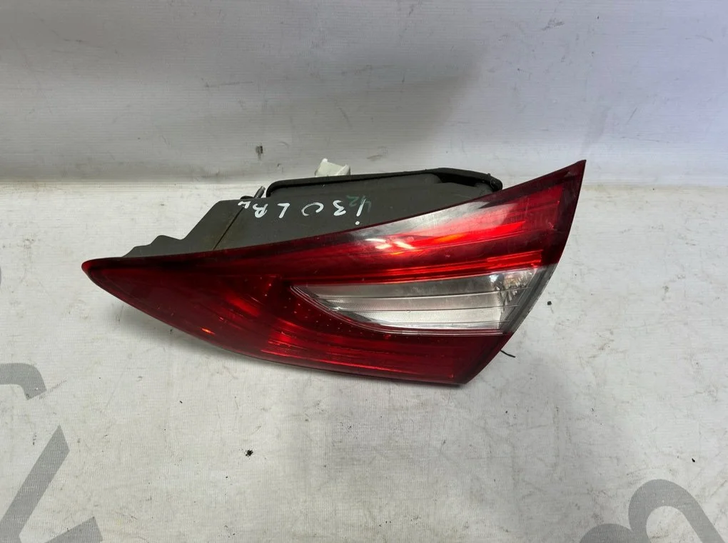 Фонарь задний правый внутренний Hyundai I30 2012-2017 - миниатюра 2