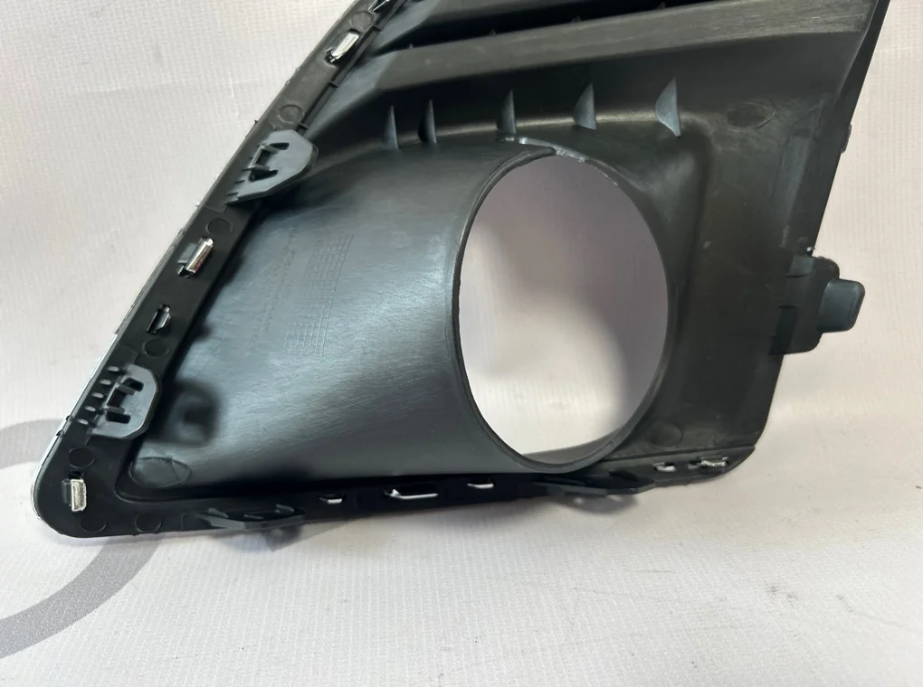 Рамка противотуманной фары правой Chevrolet Cruze 2012-2016 - миниатюра 6