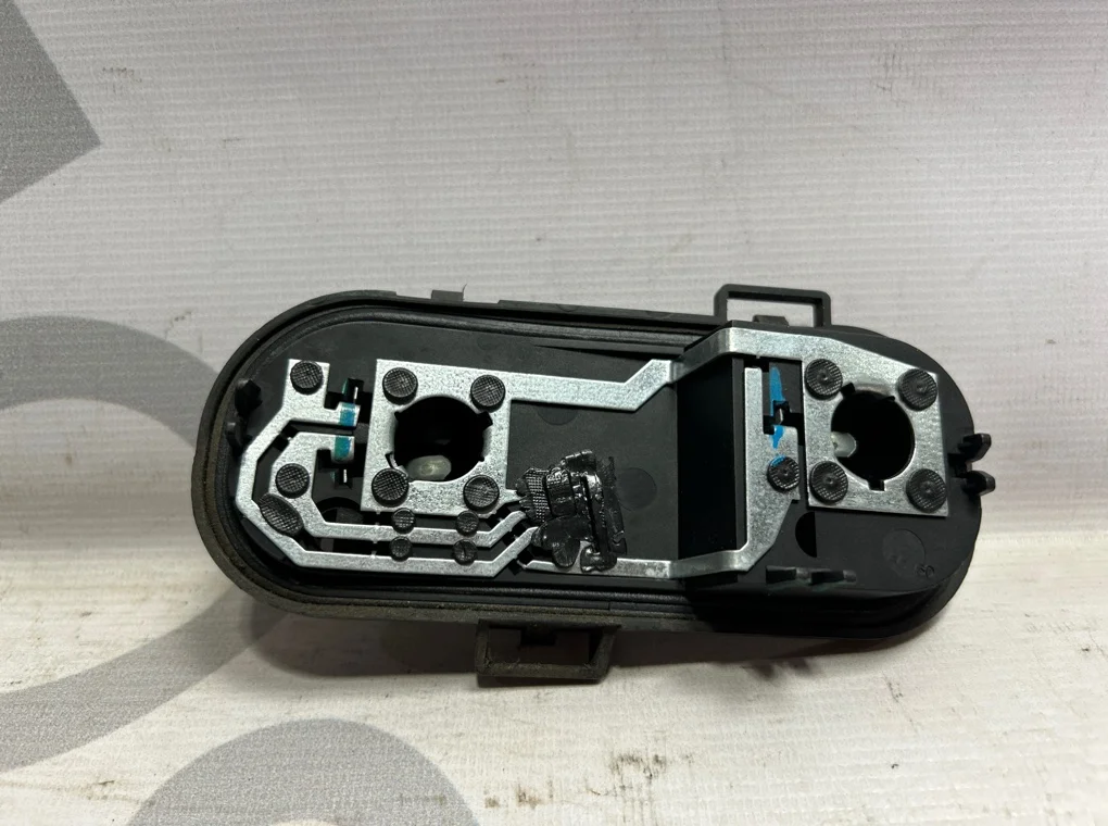 Плата фонаря заднего левого Nissan Qashqai 2006-2010 - миниатюра 5