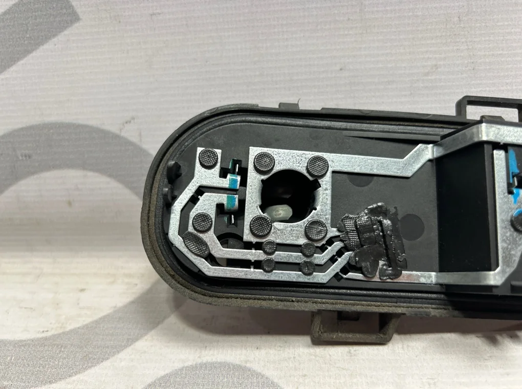 Плата фонаря заднего левого Nissan Qashqai 2006-2010 - миниатюра 7